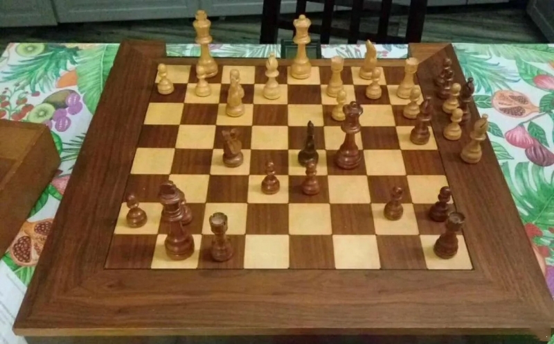 Деревянный шахматный компьютер Каспаров Ренессанс KASPAROV RENAISSANCE SAITEK
