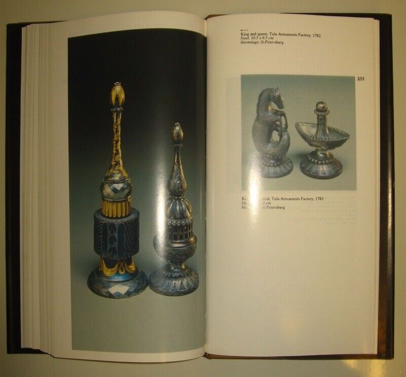 11080.Chess Book: I. Linder. The Art Of Chess Pieces. 1994