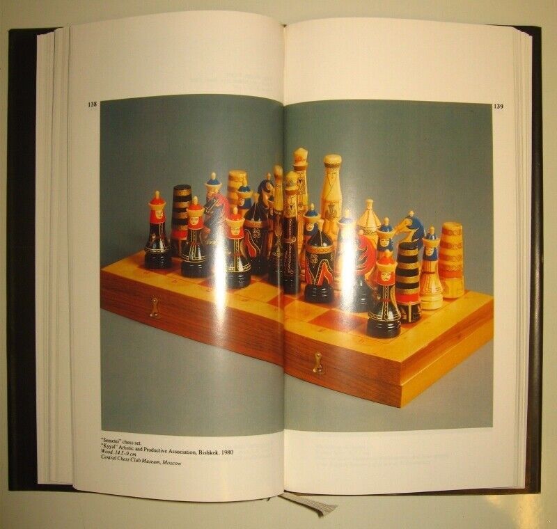 11080.Chess Book: I. Linder. The Art Of Chess Pieces. 1994