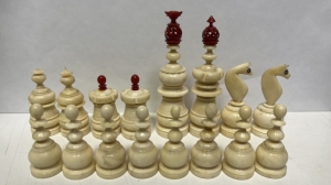 Антикварные шахматные фигуры. Конец 19-ого - начало 20-ого века.
