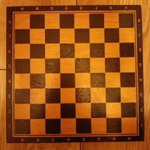 Доска для шахмат и шашек времён СССР