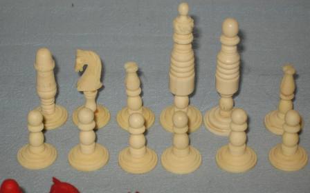  Antique chess pieces (bone) 